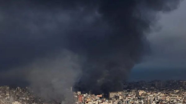 إيران تعلن بدء عملية نصر.. استهداف قاعدتين جويتين في إسرائيل