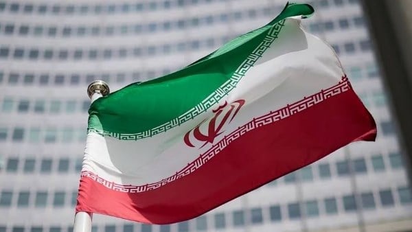 وسائل إعلام إيرانية: مقــتل جنديين في غارات إسرائيلية أمس