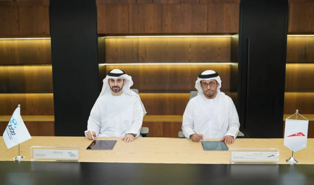 «طرق دبي» و«جافزا» توحدان الخطط لتنظيم حرم الطريق