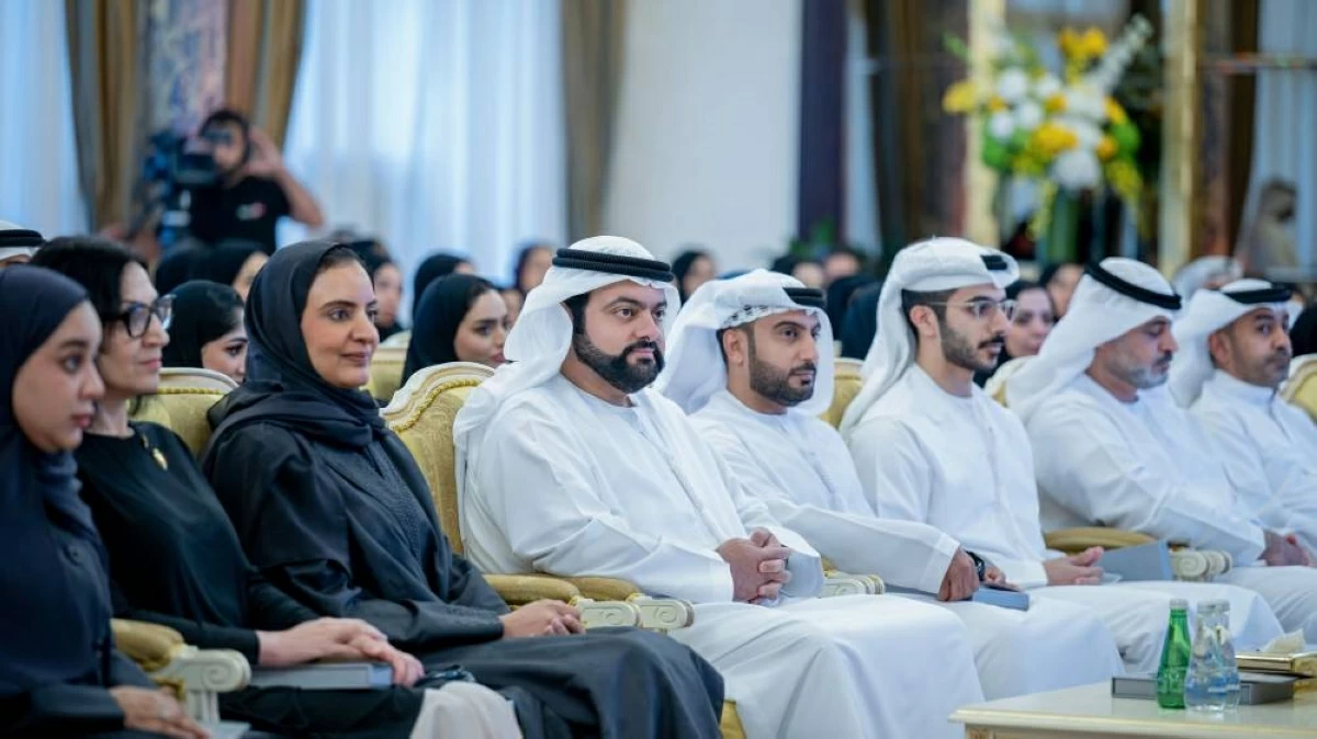 محمد بن حمد: المبادرات المعرفية تعزز الوعي وترسخ القيم