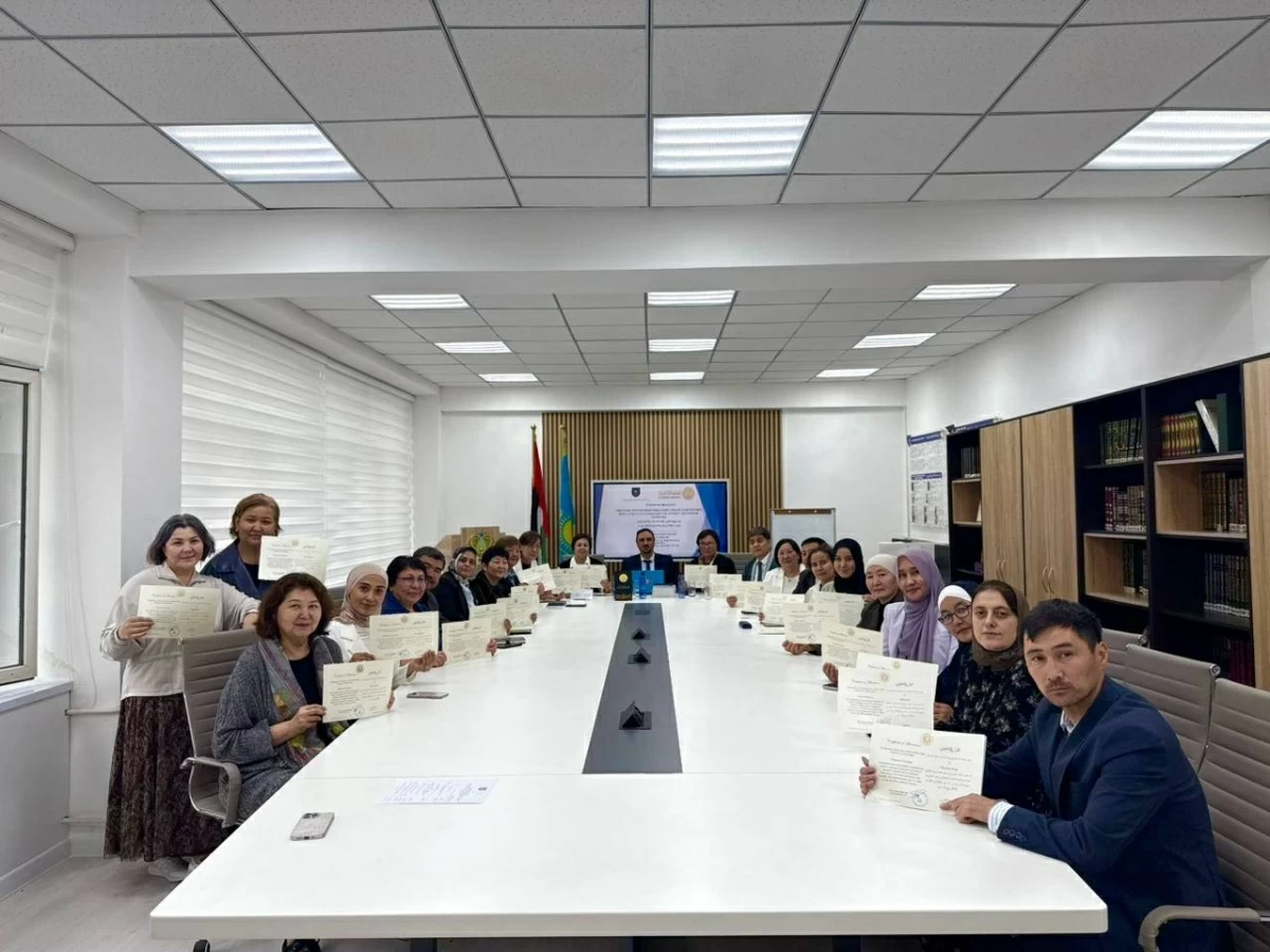 الجامعة القاسمية تؤهل 42 أكاديمياً في كازاخستان