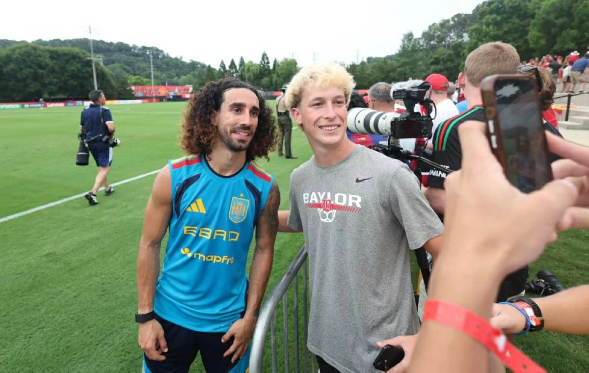 اسبانيا تريح 3 نجوم أمام بيرو..ووعد غامض من كوكوريلا
