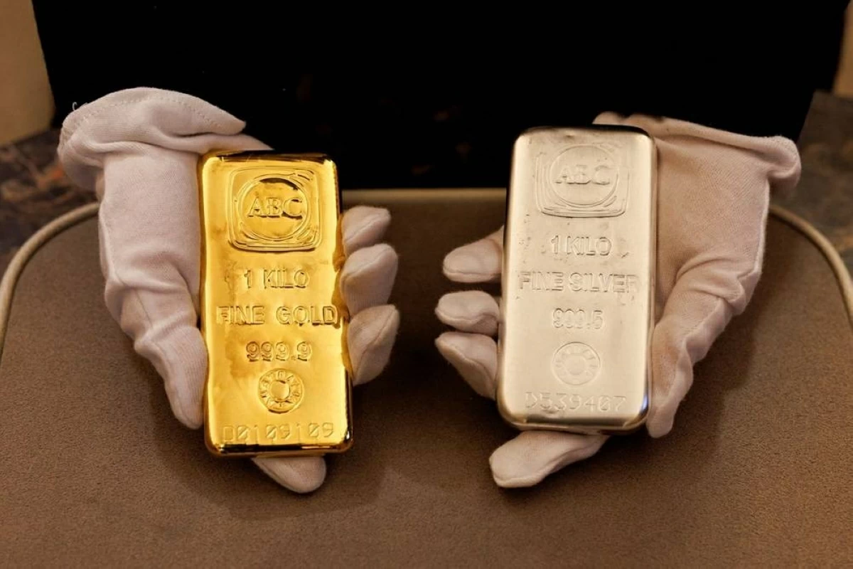 الذهب مستقر قرب أدنى مستوى في شهرين.. والفضة دون 68 دولاراً