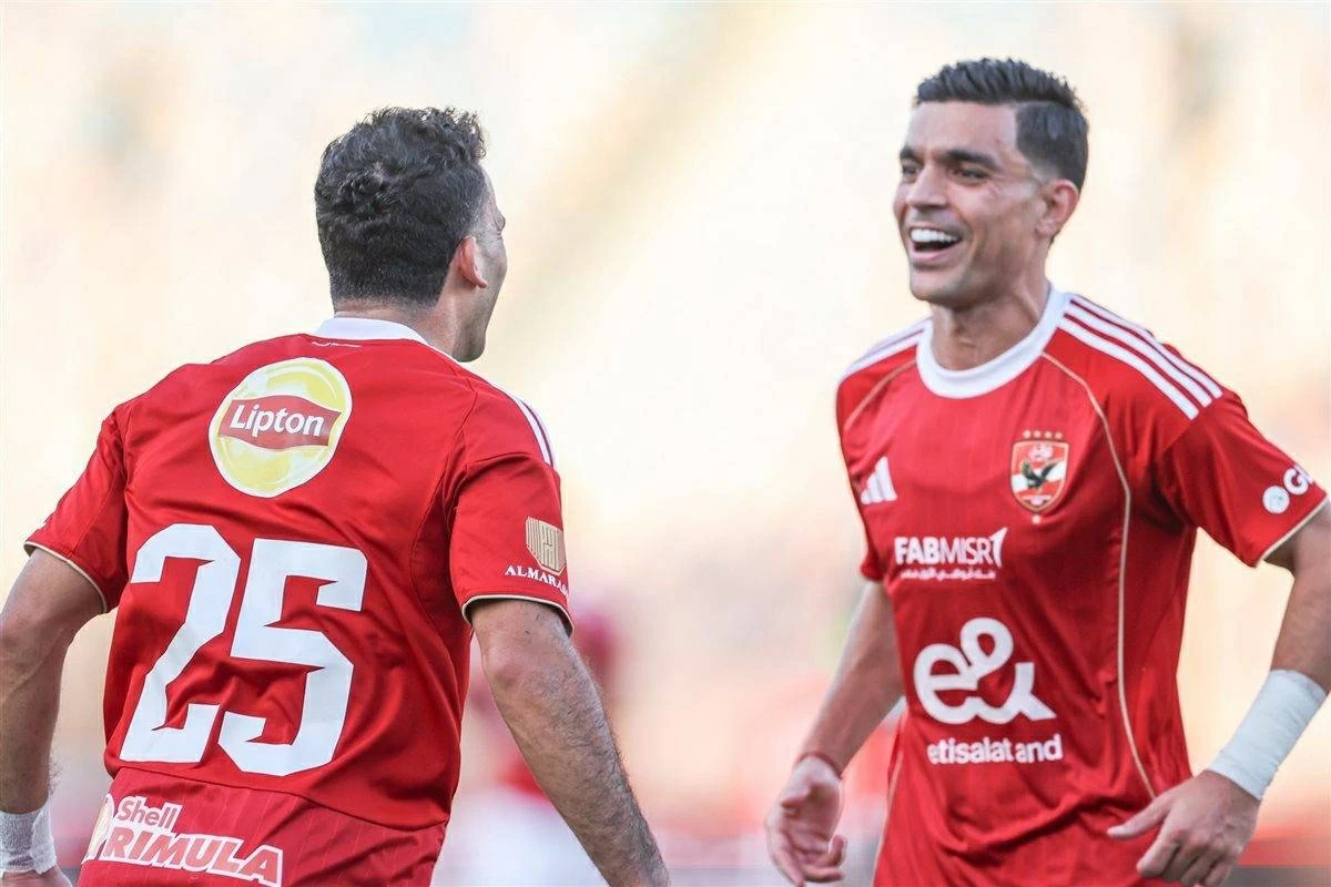 مفاجآت في عقد مدرب الأهلي المصري الجديد