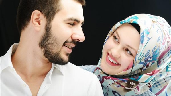 أمين الفتوى: يجوز للمرأة المتزوجة تهذيب الحاجبين للتزين لزوجها