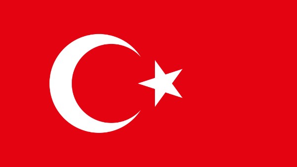 وزير خارجية تركيا: نكثف اتصالاتنا مع إيران وأمريكا لإنهاء الحرب وتحقيق السلام
