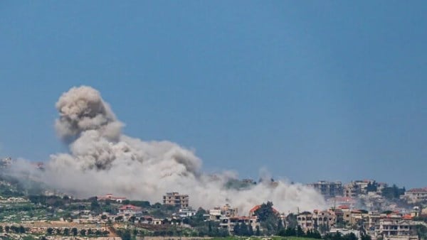 إسرائيل تقصف الضاحية الجنوبية لبيروت.. وإيران تهدد برد مباشر