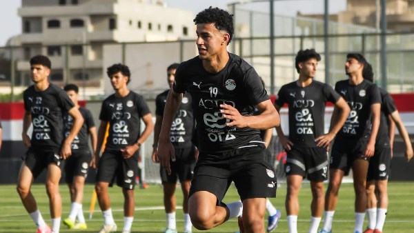 أحمد جلال: حسام حسن يدرس اللعب بثلاثة مدافعين أمام البرازيل