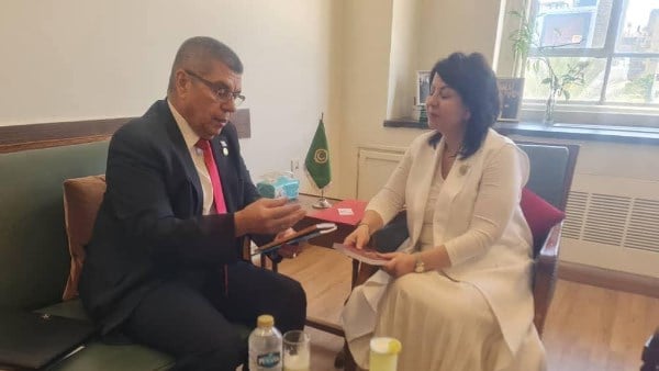 سفير فنزويلا بالقاهرة يطلع “الجامعة العربية” على مستجدات الأوضاع في بلاده