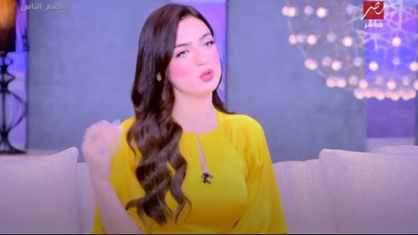 شرّفيني في البيت .. ياسمين عز تفتح النار على مسؤول بالتعليم بعد طلب مثير لوالدة طالبة