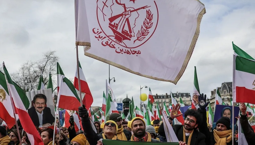 الوضع الفعلي للمقاومة الإيرانية في الخارج والداخل