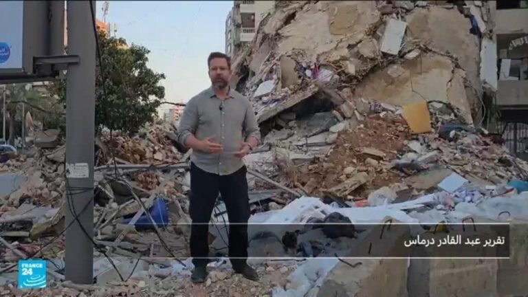 الحياة تعود تدريجيا لضاحية بيروت الجنوبية رغم الآثار المدمرة للغارات الإسرائيلية