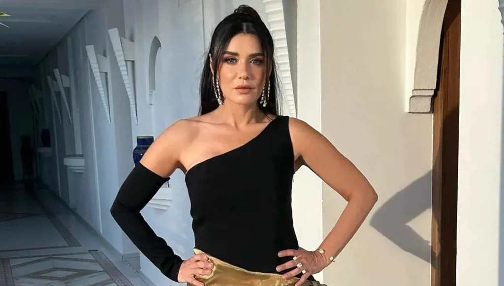 غادة عادل تكشف لأول مرة: فكرت في الاعتزال بسبب تشوه وجهي… وهذا سر إنقاص وزني
