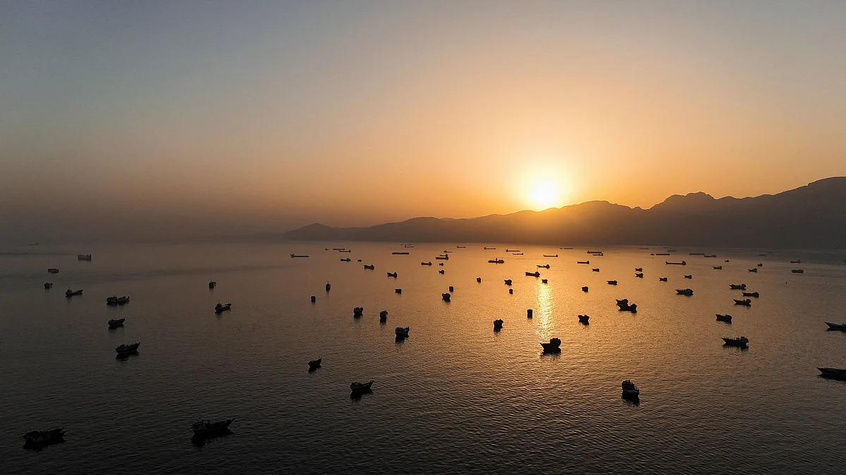 Global Economy Nears ‘Red Zone’ As Hormuz Crisis Drains Oil Buffers: IEA