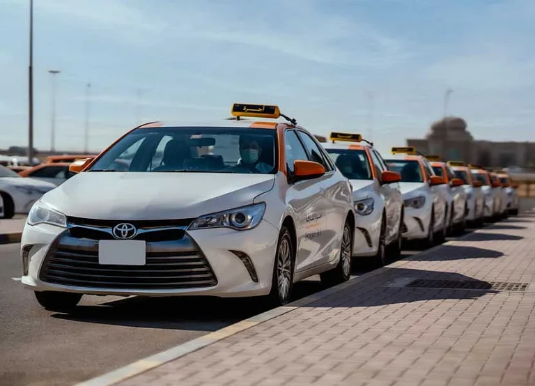 Sharjah Police Recover Resident’s Life Savings After Bag Left In Taxi