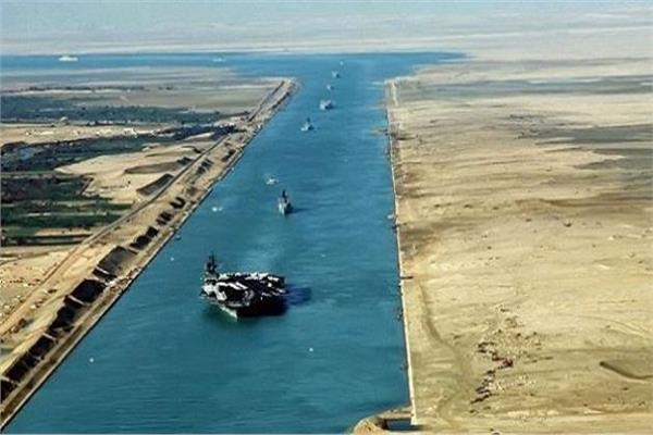 Suez Canal makes new maritime achievement with transit of giant container ship