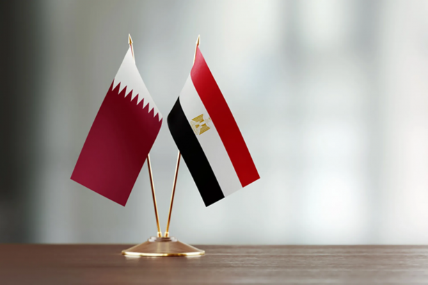 مصر وقطر تؤكدان ضرورة تنفيذ المرحلة الأولى من اتفاق غزة