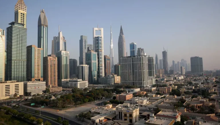 مركز دبي للسلع يطلق حزمة حوافز لدعم 26 ألف شركة وخفض تكاليف التشغيل