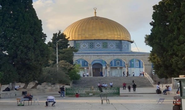 غضب فلسطيني واسع إزاء مشروع قانون إسرائيلي يهدف إلى منع رفع الأذان في المساجد