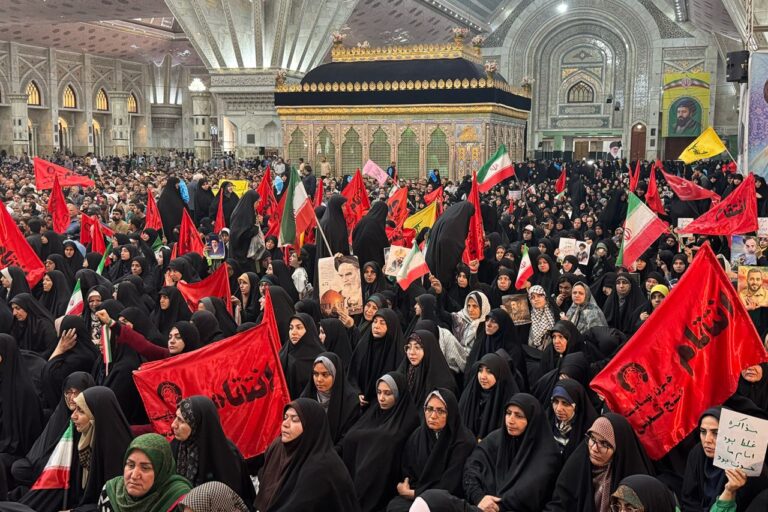 Islamic Republic commemorates its founder and calls for revenge against the US