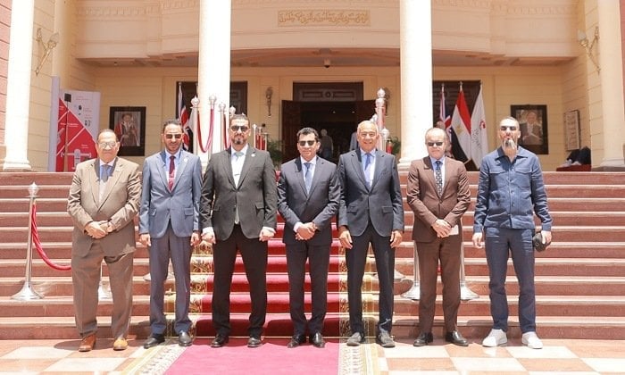 لقاء «مصري – ليبي» في الجامعة البريطانية لبحث تطوير التعليم الرياضي المتخصص