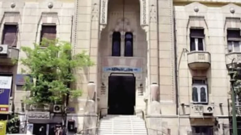 نقابة الأطباء تتحرك قانونياً ضد منتحلة صفة طبيب وتخاطب الأعلى للإعلام
