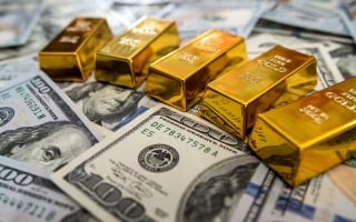 صعود الذهب مع استمرار ضعف الدولار وانخفاض النفط