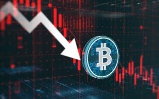 لأول مرة منذ أكتوبر 2025.. “بتكوين” تهوي إلى ما دون 60 ألف دولار