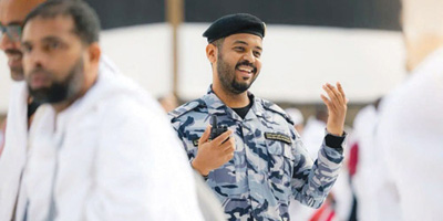 رجال الأمن.. مشاهد إنسانية تتكرر كل عام