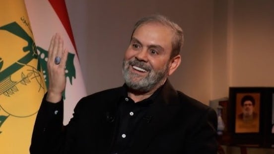 وفد من لجنة الخارجية في البرلمان الإيراني يؤكد دعم لبنان ومقاومته خلال زيارة لممثل حزب الله في طهران
