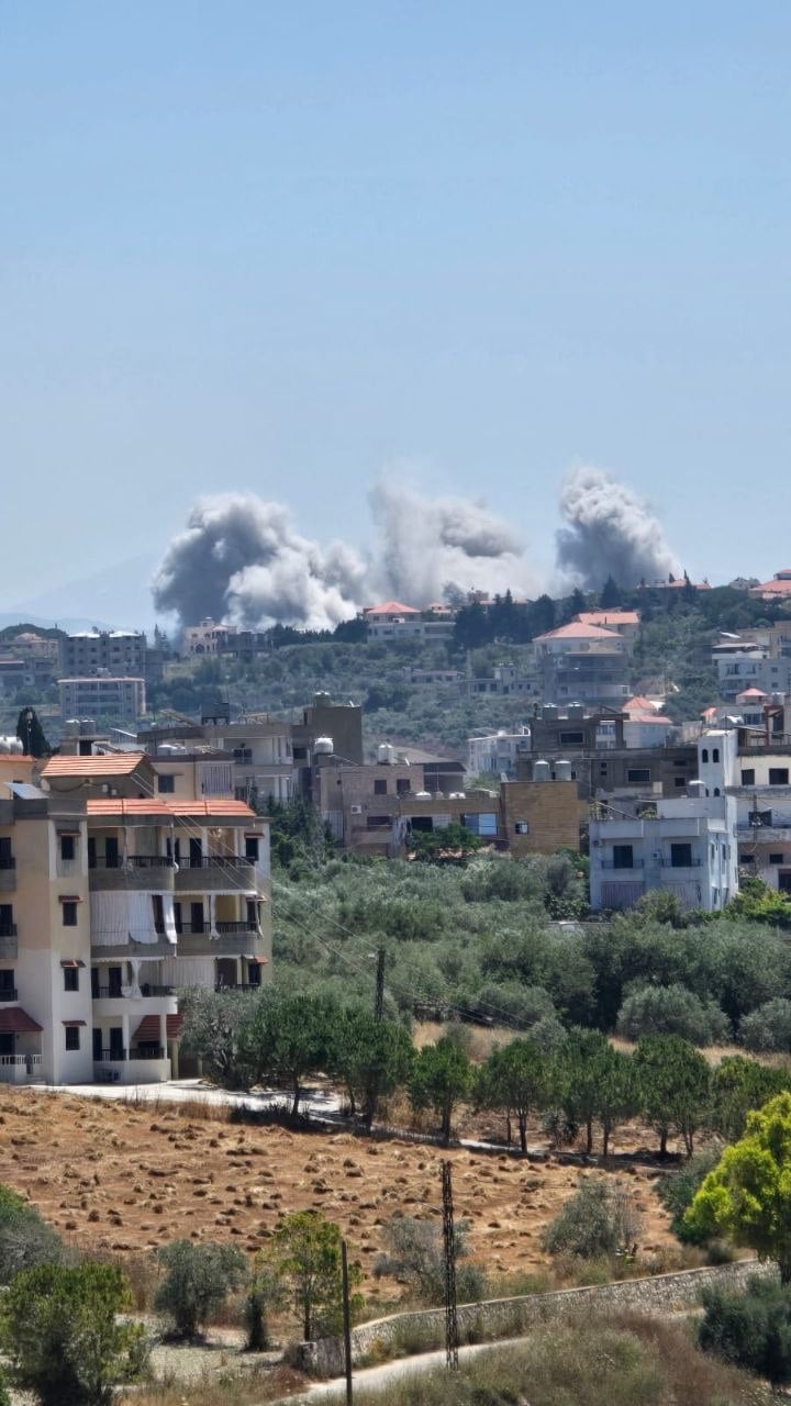 Heavy Israeli Bombardment Hits Southern Lebanon