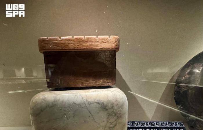 معرض عمارة الحرمين الشريفين يوثق دور قاعدة العسكري في تنظيم حركة الطواف حول الكعبة المشرفة
