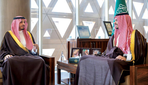 راكان بن سلمان يستقبل مسؤولي ولاعبي نادي الدرعية