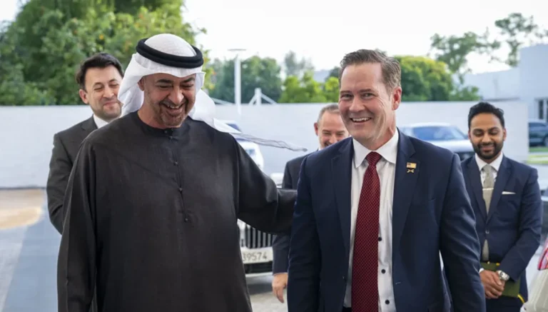 محمد بن زايد يستقبل مايك والتز… وبحث للتطورات الإقليمية والشراكة مع واشنطن