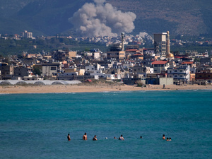 Israeli strikes kill 7 in Tyre, warns 9 villages north of Litani