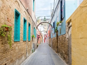 Israel orders Tyre Christian neighborhood to expel Hezbollah or face evacuation