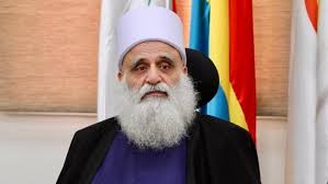 شيخ العقل سلم رئيس الجمهورية البيان الختامي للقمة الروحية… وموقف إرتاح له اعضاء الوفد!